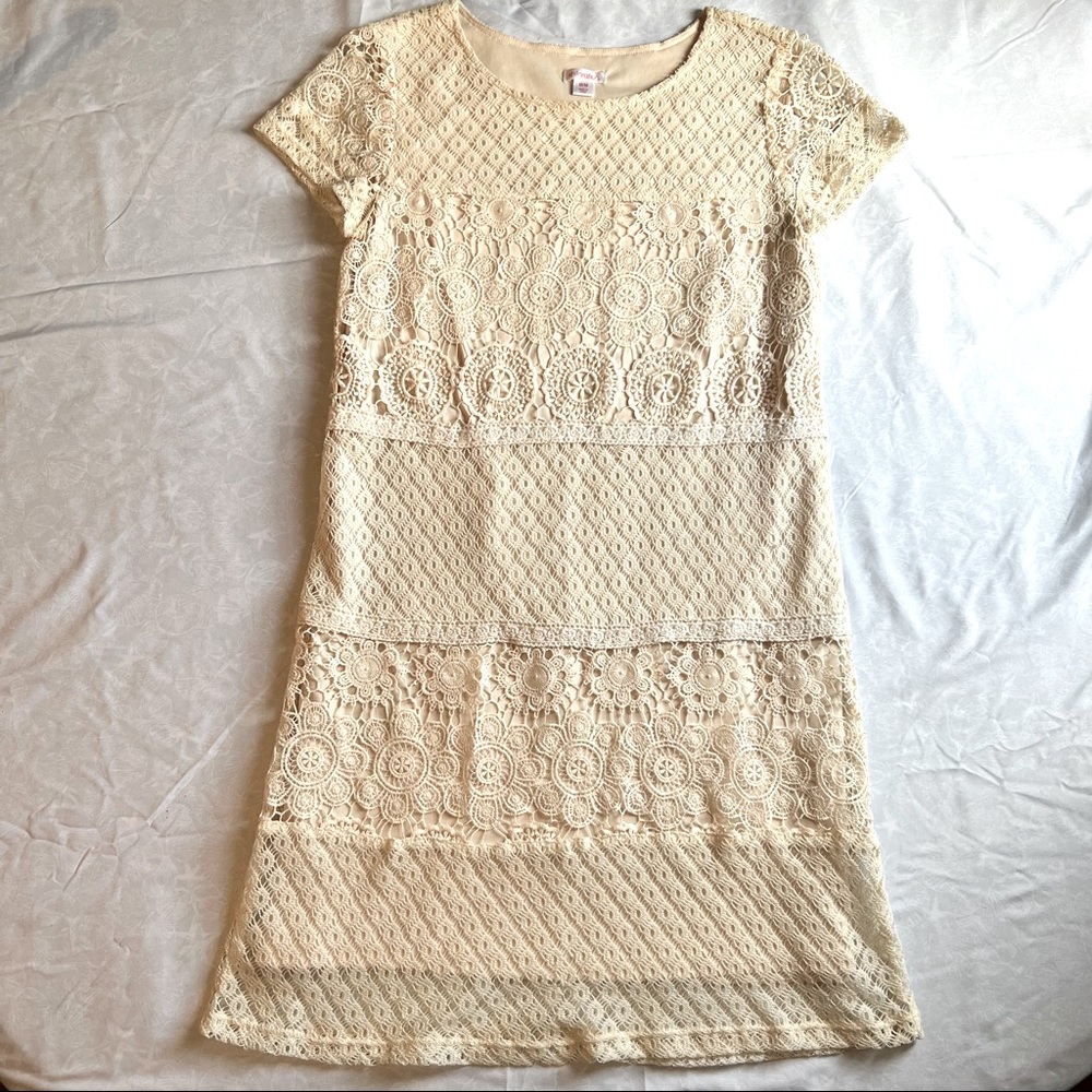 Xhilaration Girls crocheted lace dress size M